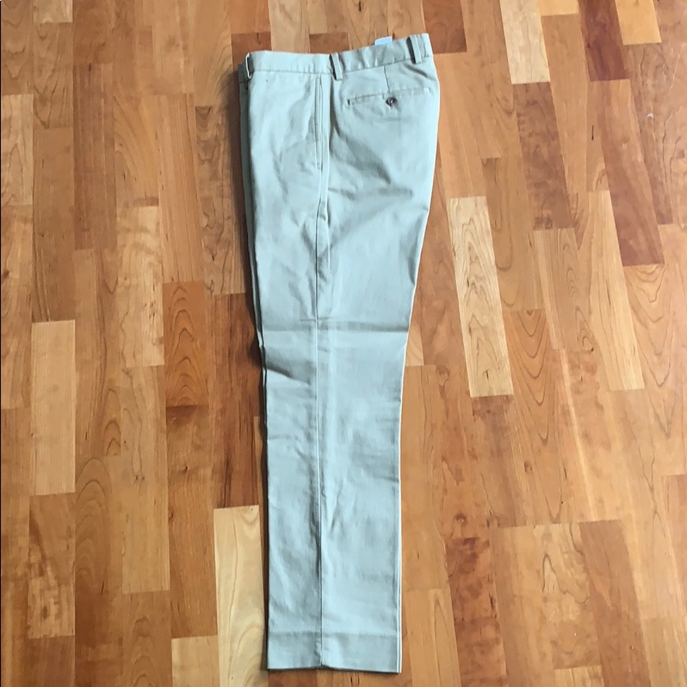 31x30 Banana Republic Aiden Fit Dress Chino